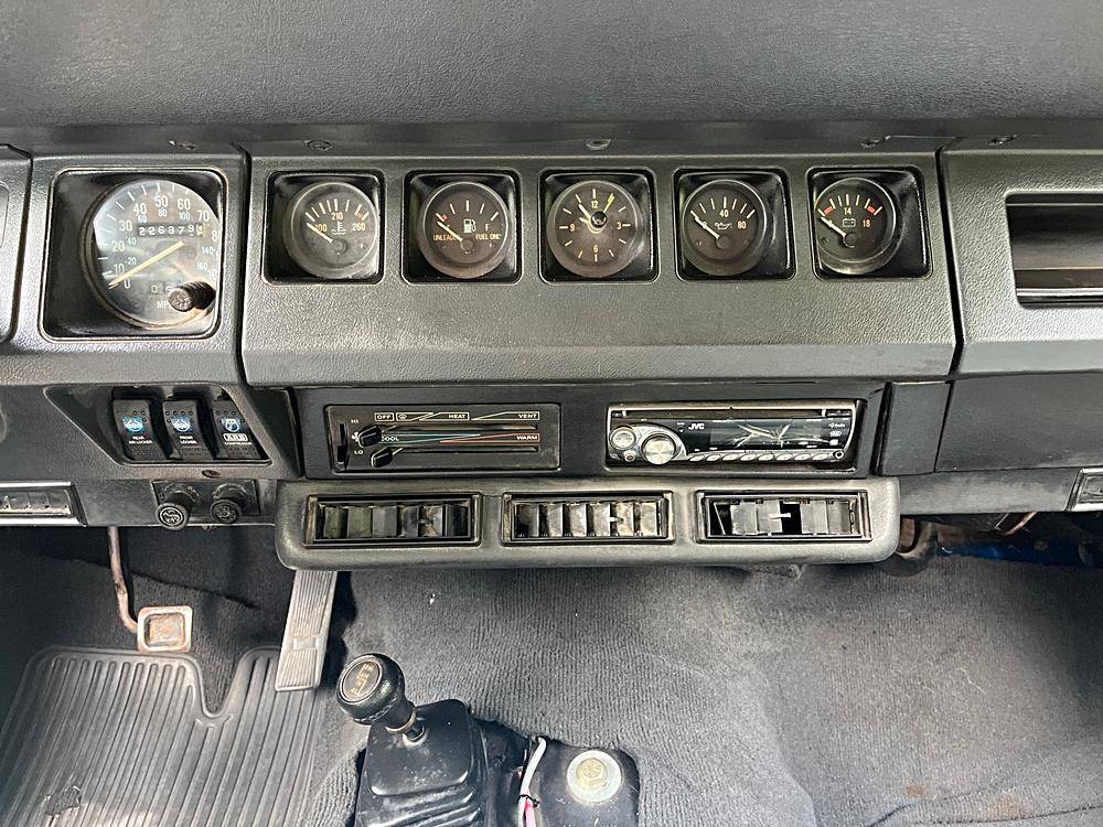 Jeep-Wrangler-1991-custom-22