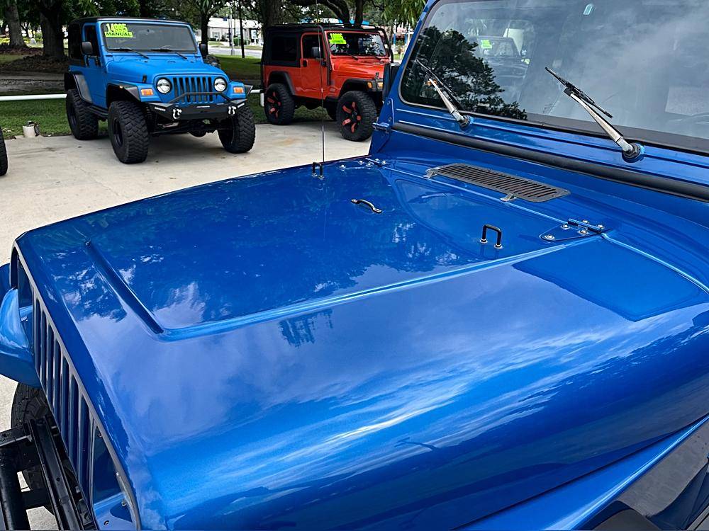Jeep-Wrangler-1991-custom-4