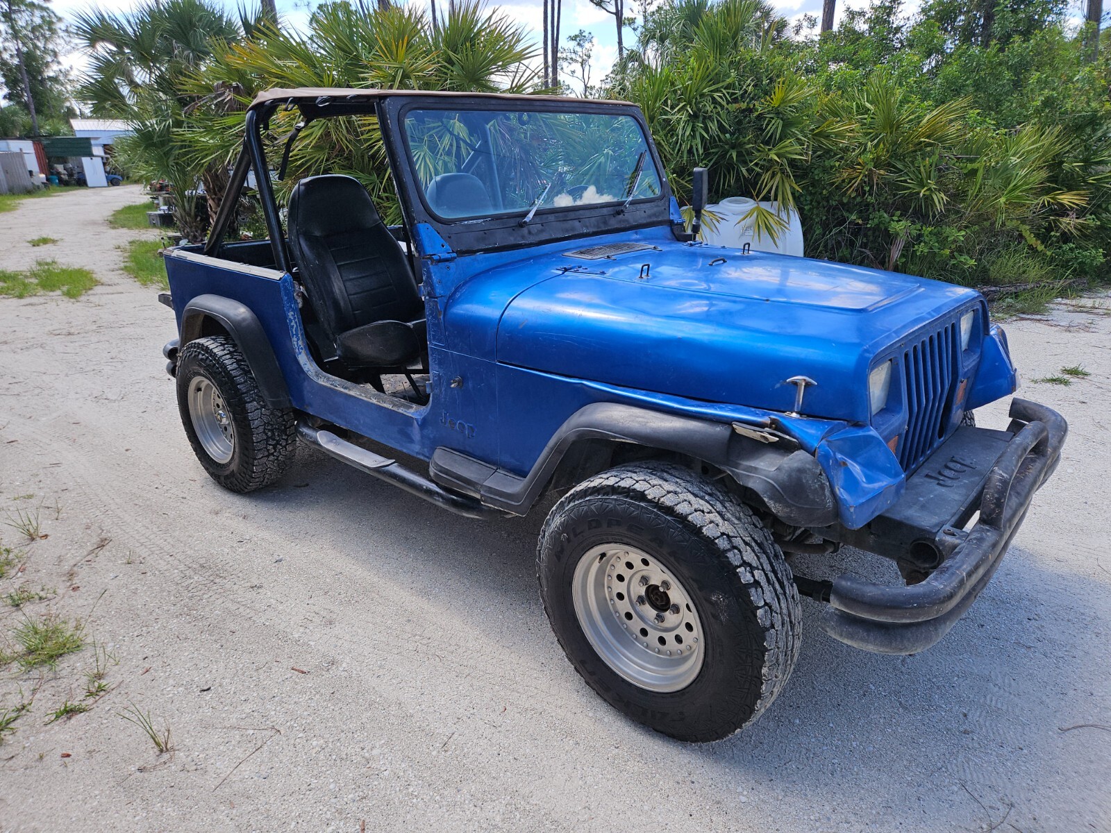 Jeep-Wrangler-1993