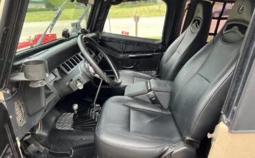 Jeep-Wrangler-1993-12