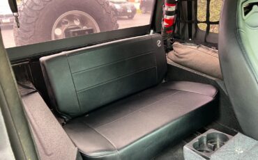 Jeep-Wrangler-1993-17
