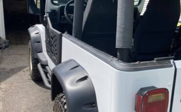 Jeep-Wrangler-1993-white-4