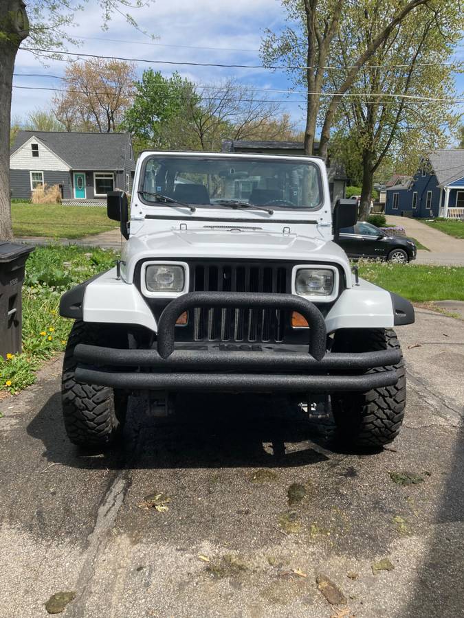 Jeep-Wrangler-1993-white-5