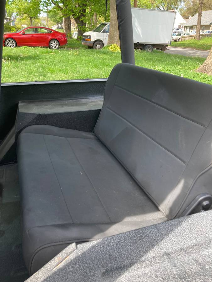Jeep-Wrangler-1993-white-6