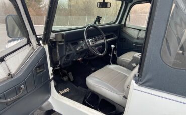 Jeep-Wrangler-1995-SUV-25