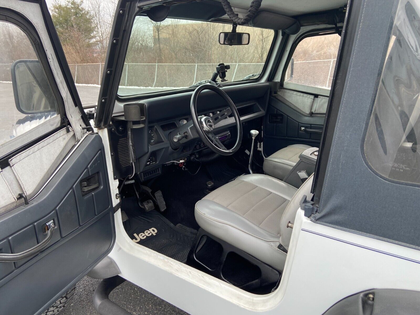 Jeep-Wrangler-1995-SUV-25