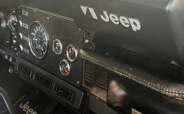 Jeep-Wrangler-cj7-1980-black-11