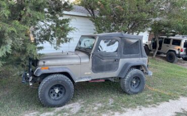 Jeep-Wrangler-sahara-1989-custom