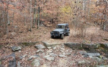Jeep-Wrangler-sahara-1989-custom-7