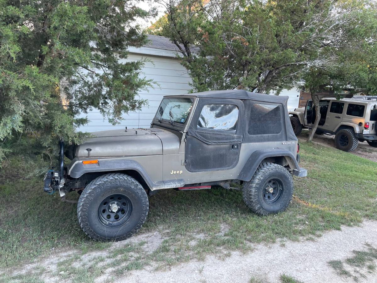 Jeep Wrangler sahara  1989 custom