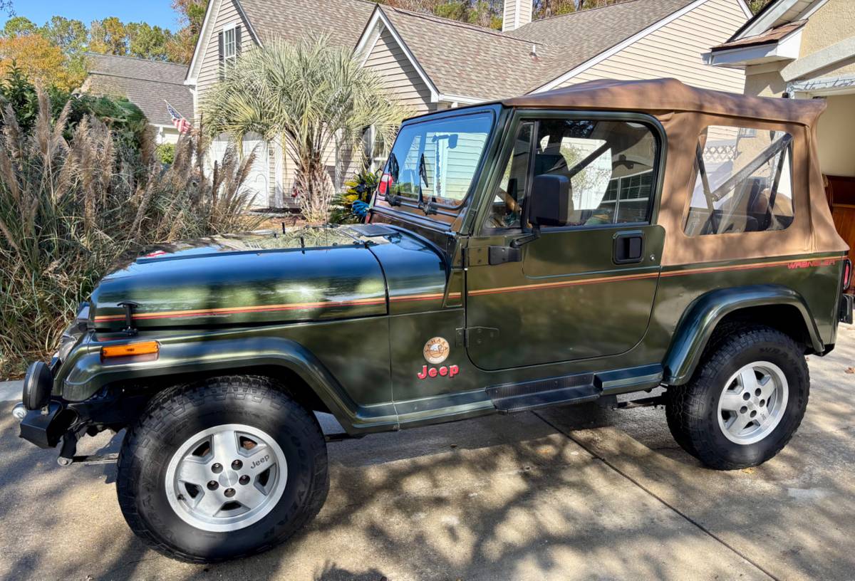 Jeep-Wrangler-sahara-1995-green-1