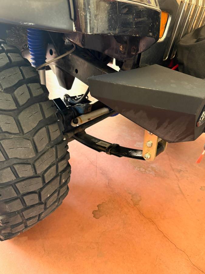 Jeep-Wrangler-yj-1992-black-11