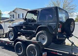 Jeep-Wrangler-yj-1992-black-12