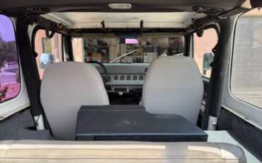 Jeep-Wrangler-yj-1992-black-19