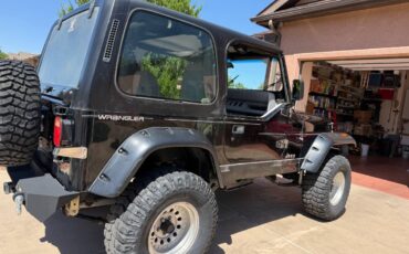 Jeep-Wrangler-yj-1992-black-21