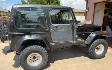 Jeep-Wrangler-yj-1992-black-4