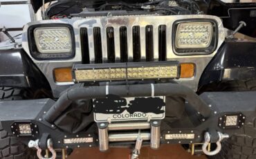 Jeep-Wrangler-yj-1992-black-7