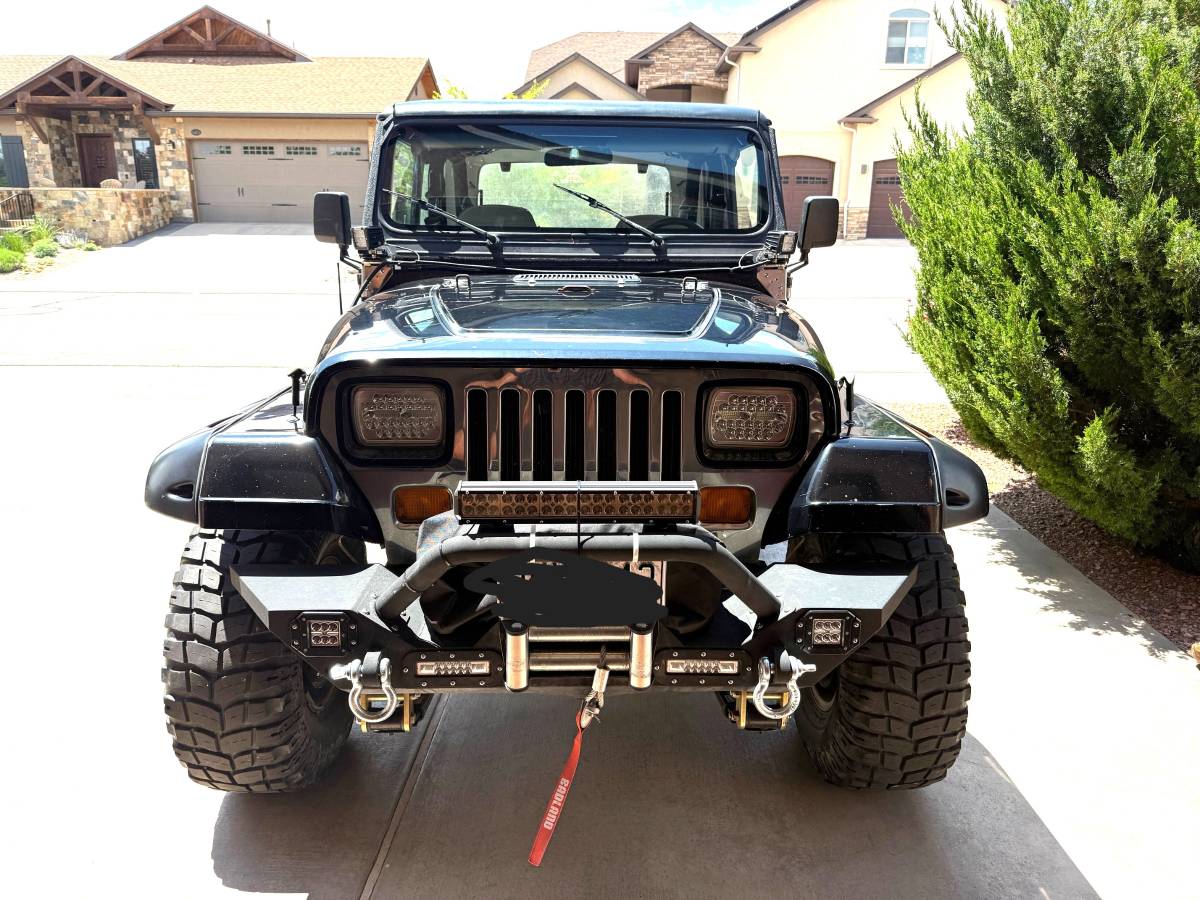 Jeep-Wrangler-yj-1992-black-8
