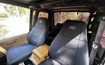 Jeep-Wrangler-yj-1994-green-13