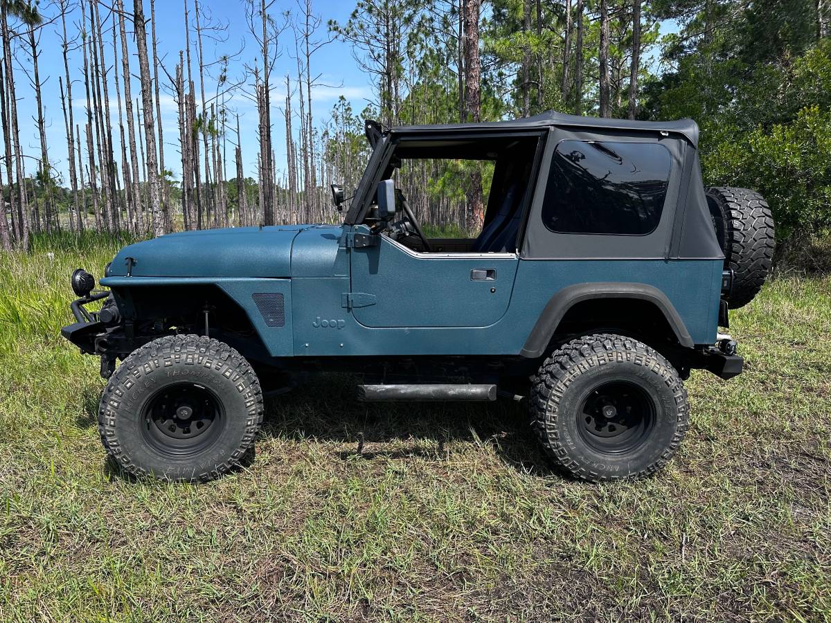 Jeep-Wrangler-yj-1994-green-2