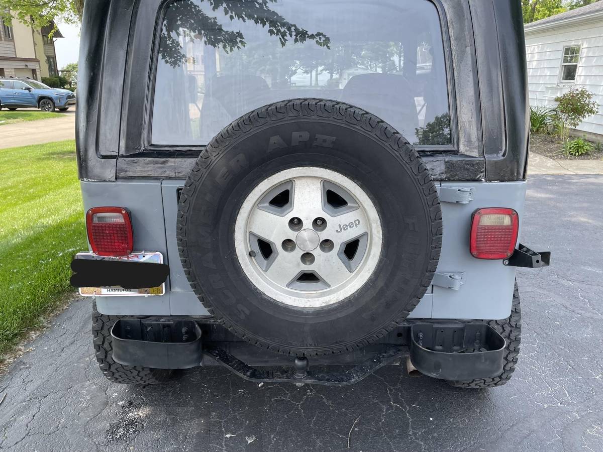 Jeep-Wrangler-yj-islander-1991-grey-5