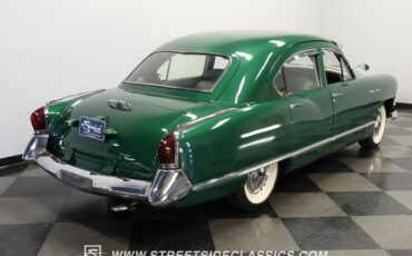 Kaiser-Deluxe-1953-Sedan-10