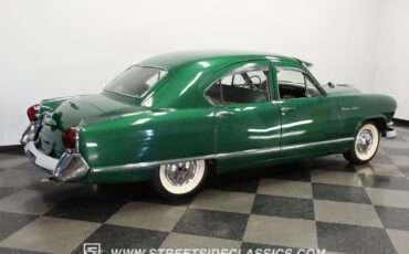 Kaiser-Deluxe-1953-Sedan-11