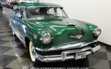 Kaiser-Deluxe-1953-Sedan-14