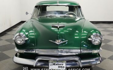 Kaiser-Deluxe-1953-Sedan-15