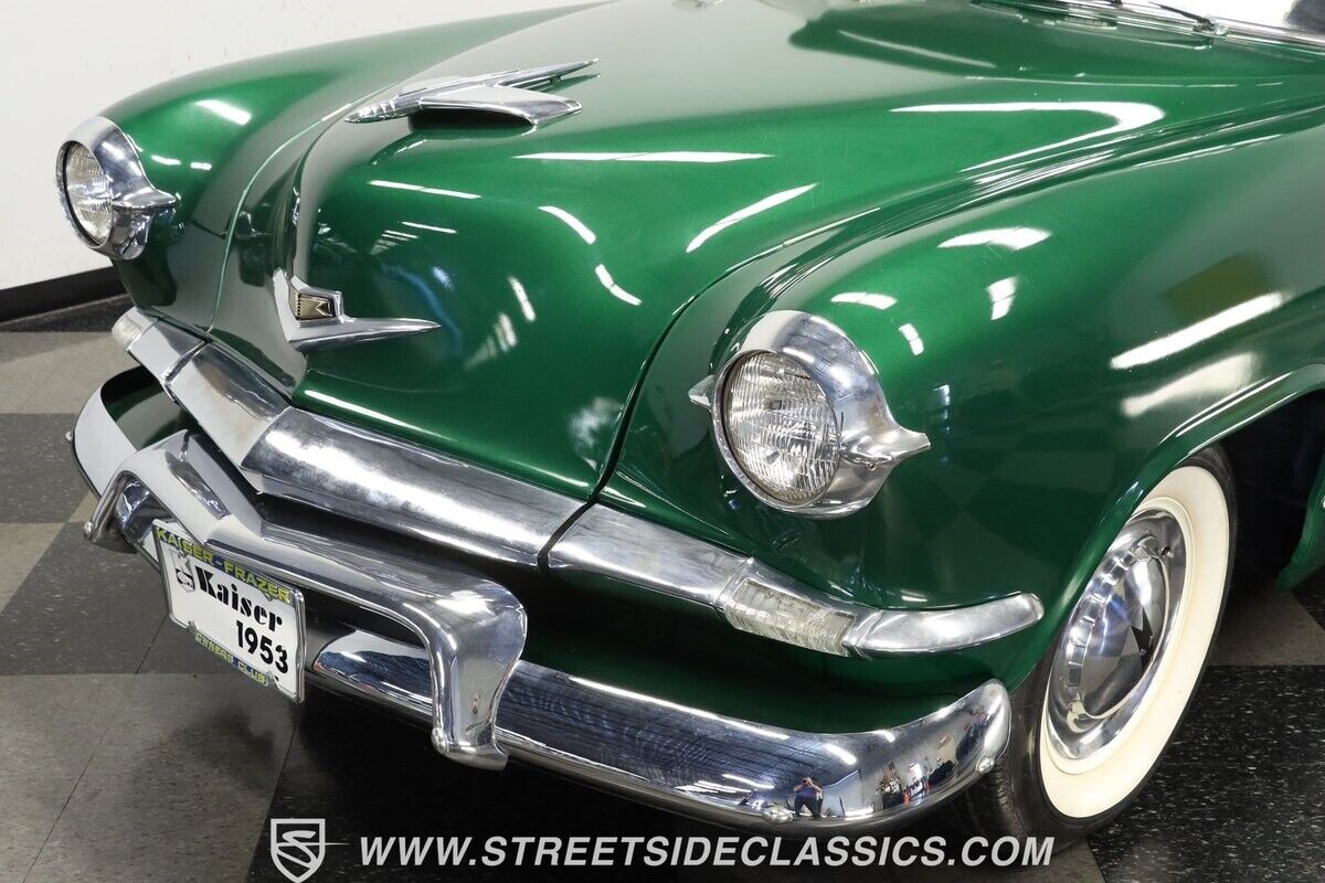 Kaiser-Deluxe-1953-Sedan-18
