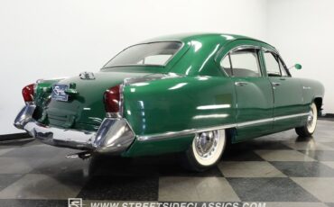 Kaiser-Deluxe-1953-Sedan-26