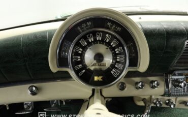 Kaiser-Deluxe-1953-Sedan-37
