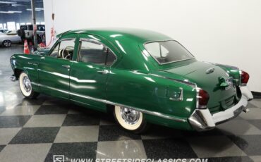 Kaiser-Deluxe-1953-Sedan-6