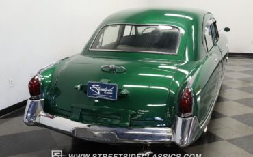 Kaiser-Deluxe-1953-Sedan-9