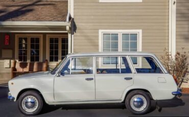 Lada-VAZ-2102-1978-Wagon-3