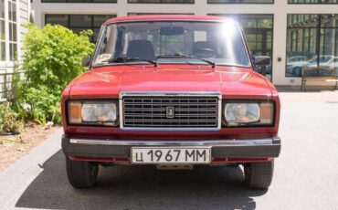 Lada-VAZ-2107-1989-Sedan-1