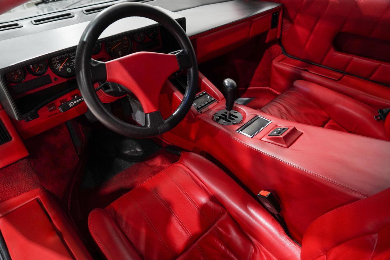 Lamborghini-Countach-1989-1
