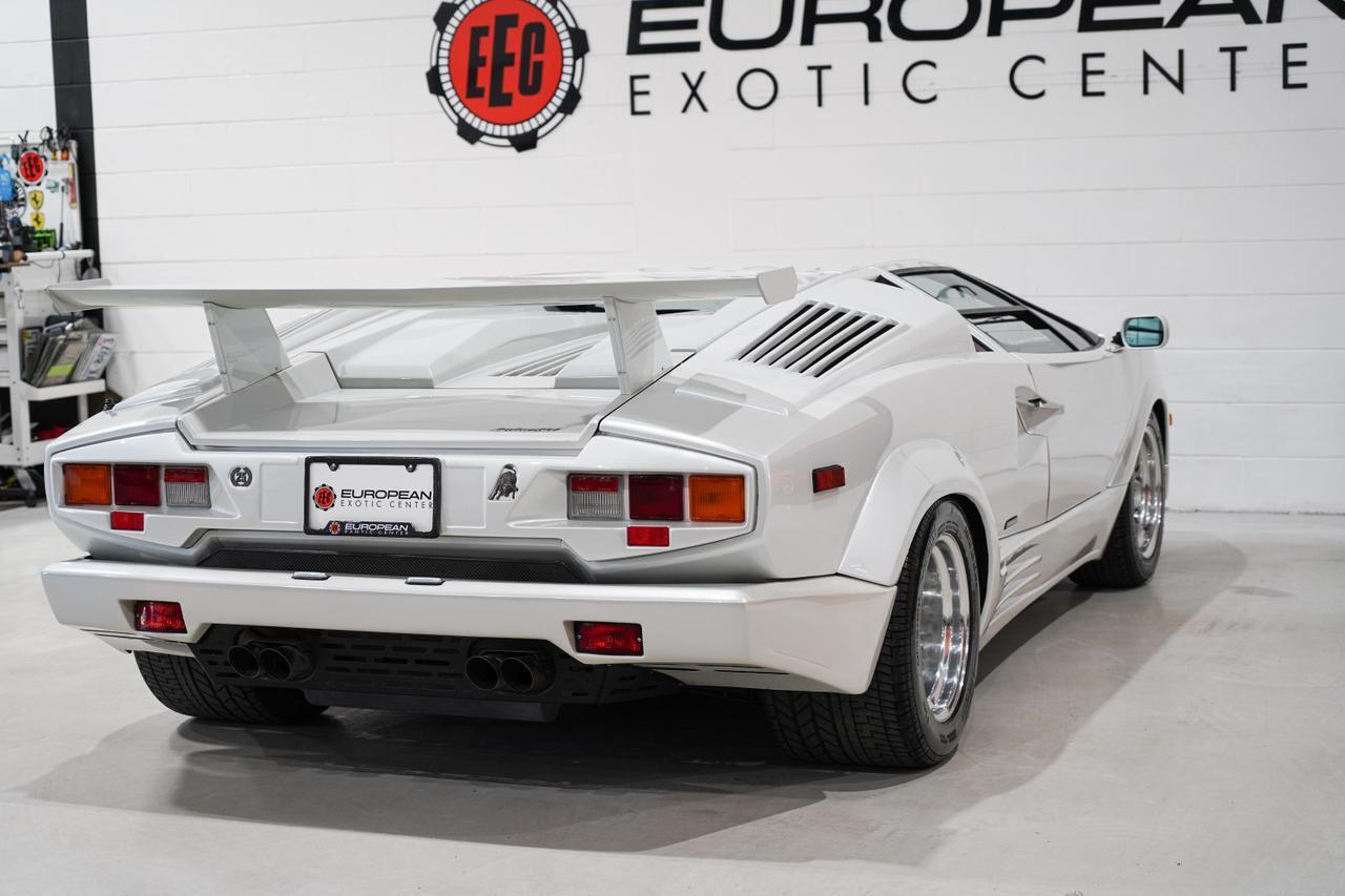 Lamborghini-Countach-1989-25