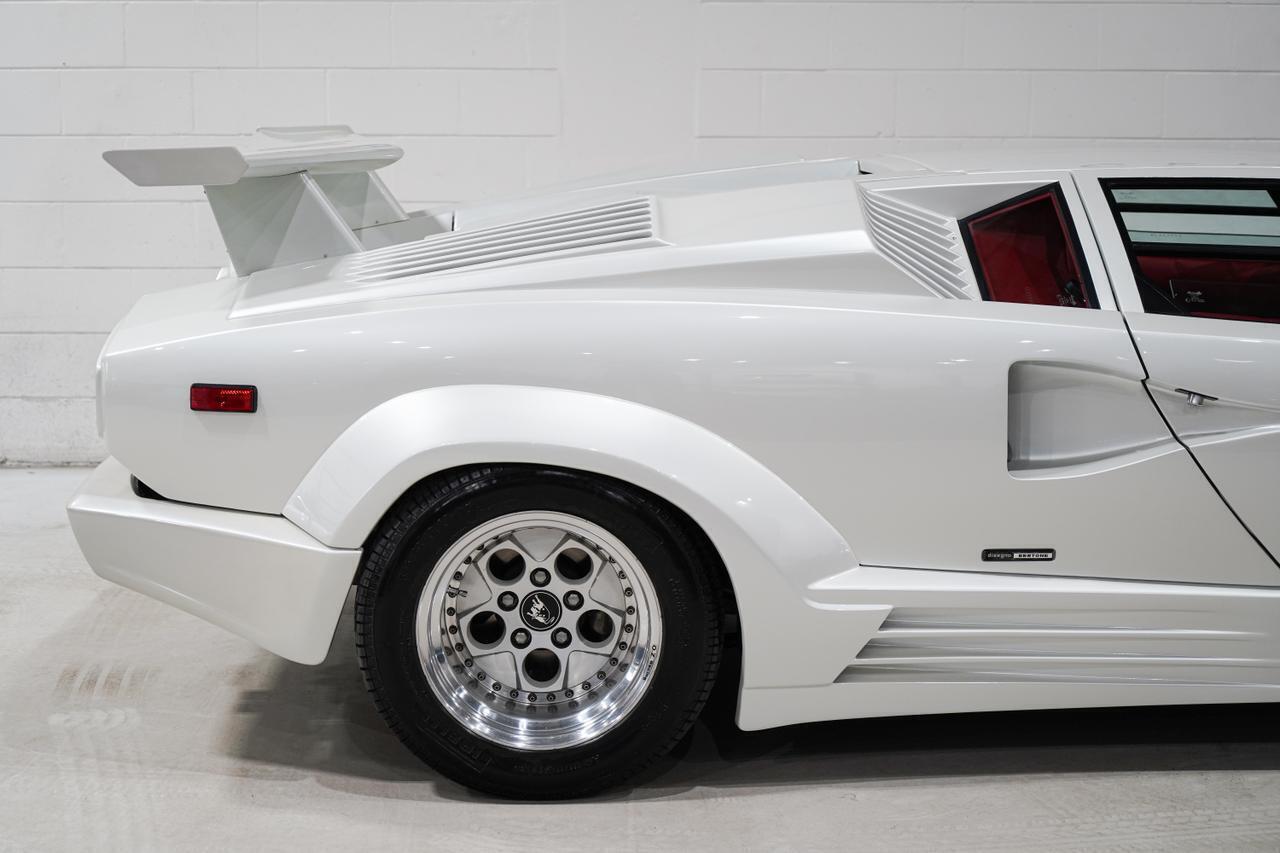 Lamborghini-Countach-1989-27