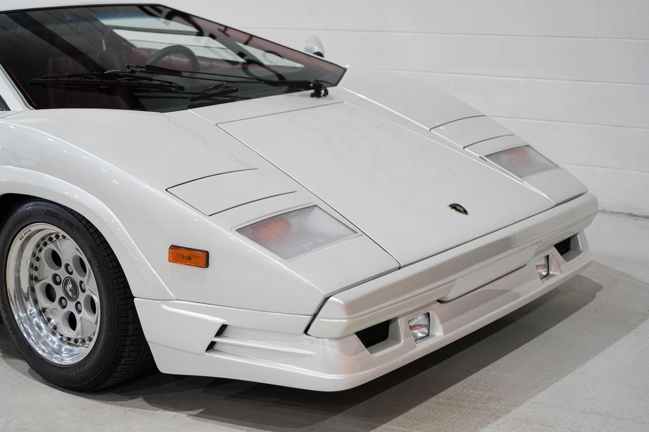 Lamborghini-Countach-1989-29