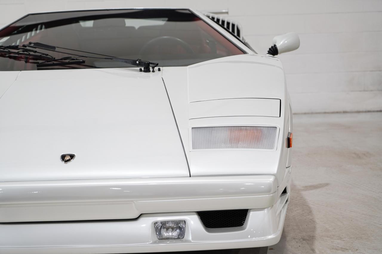 Lamborghini-Countach-1989-38