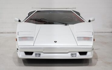 Lamborghini-Countach-1989-4
