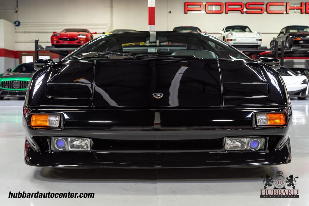 Lamborghini-Diablo-1992-Coupe-10