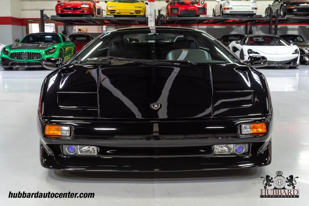 Lamborghini-Diablo-1992-Coupe-2