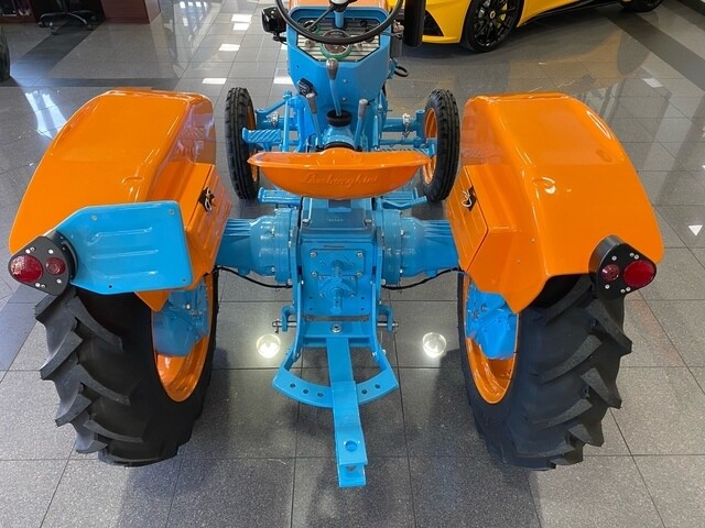 Lamborghini-TRACTOR-1969-11