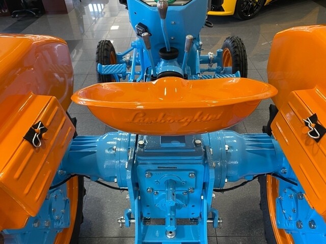 Lamborghini-TRACTOR-1969-12