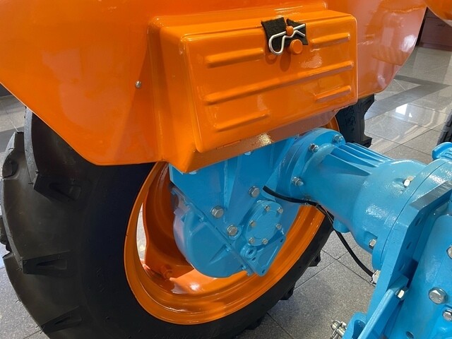 Lamborghini-TRACTOR-1969-13