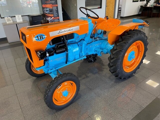Lamborghini-TRACTOR-1969-4