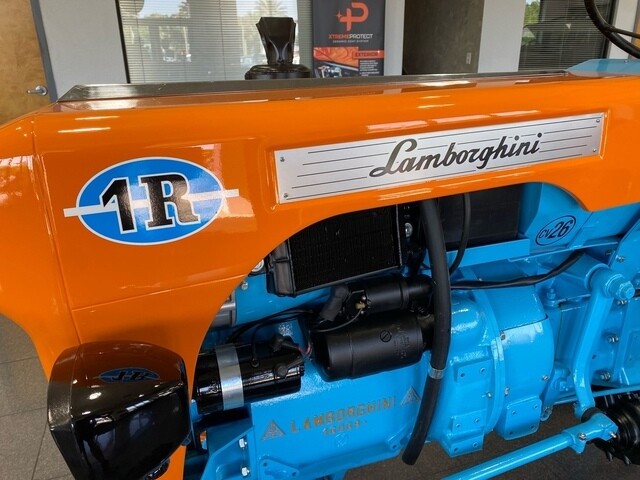 Lamborghini-TRACTOR-1969-5
