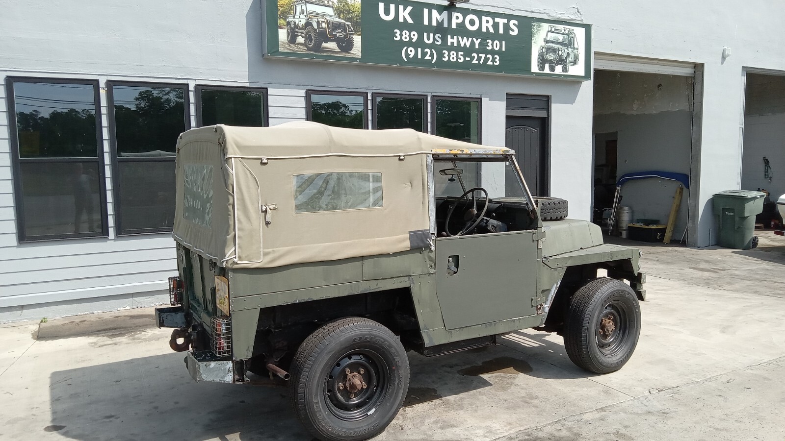 Land-Rover-12-Ton-Pickup-1974-Convertible-8